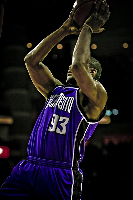 屡屡失球 屡屡失球