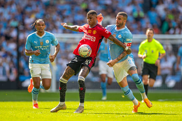 游刃有余地 游刃有余地