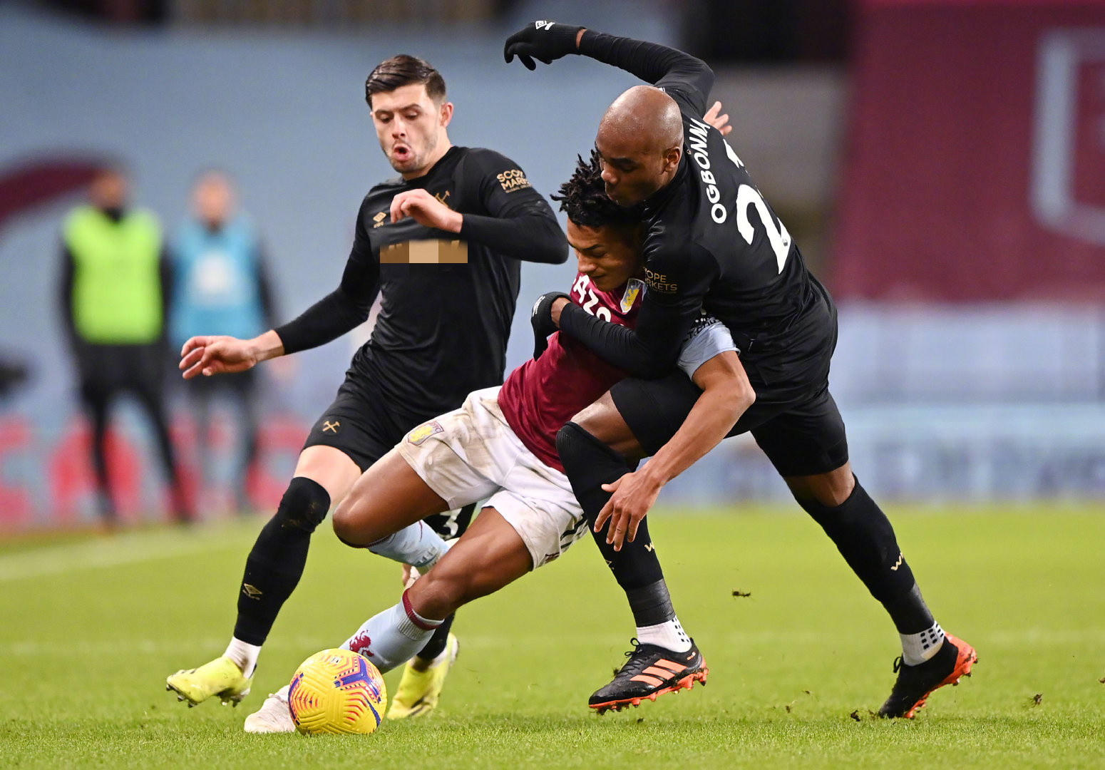 纳球迷一样 纳球迷一样